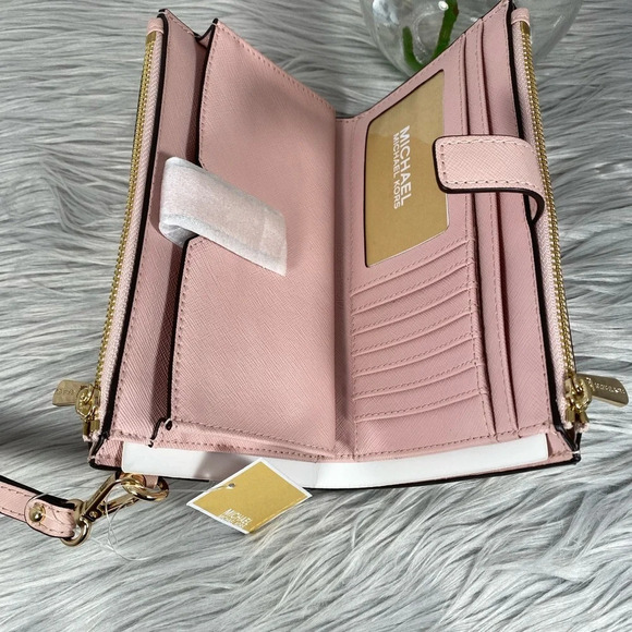 Michael Kors Pink Jet Set Travel Leather Wristlet - Picture 7 of 8